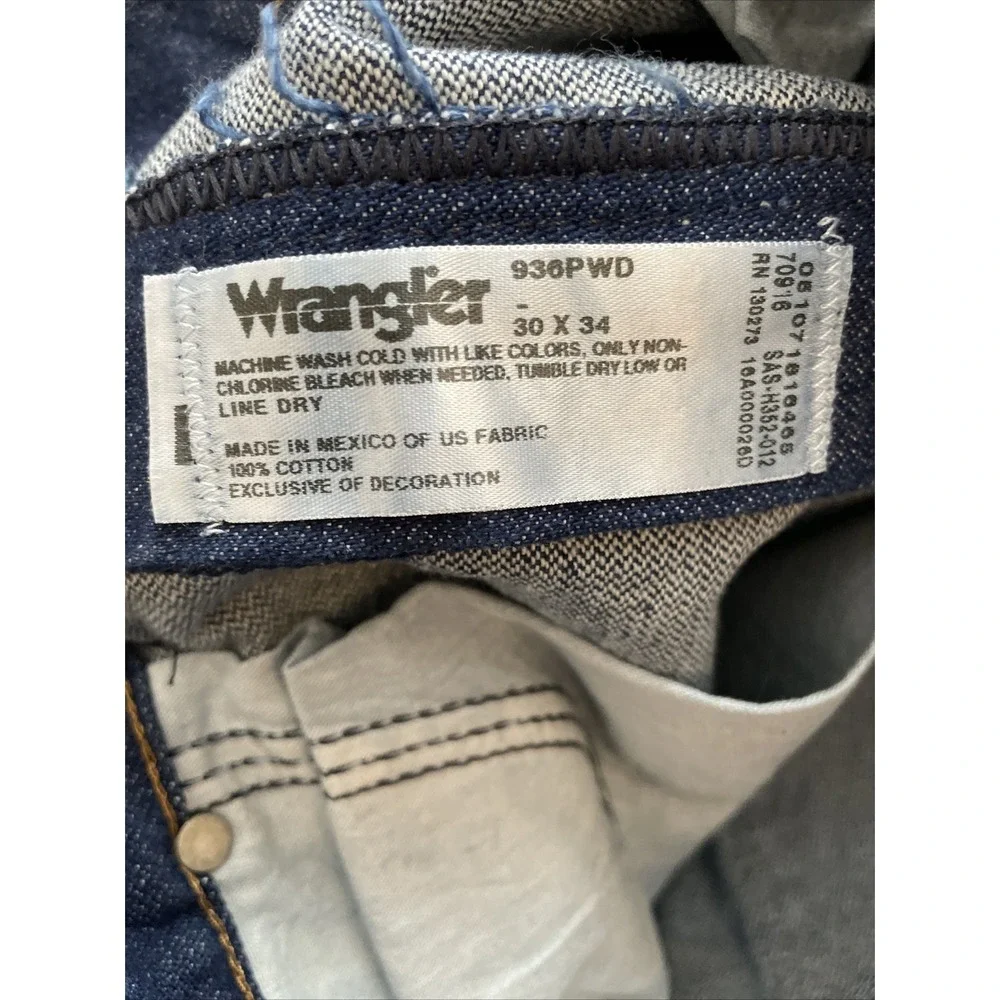 Wrangler Men's Cowboy Cut Slim Fit Indigo Jeans 936PWD 30x34  NWT